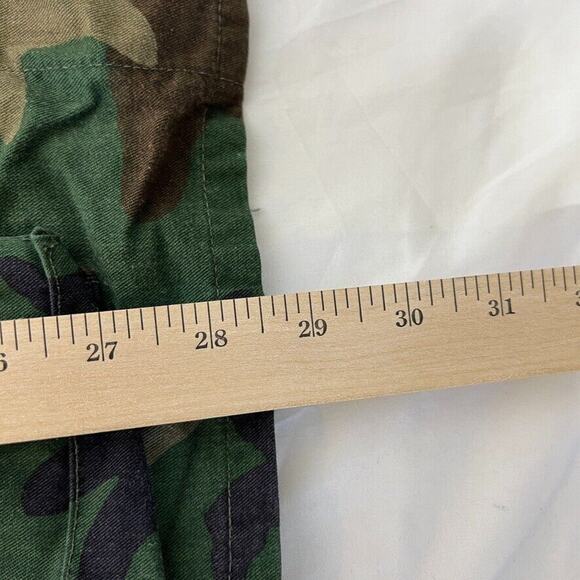 US Army Camouflage Woodland Pattern Field Cold Weather Military Jacket Sz L Men - Picture 11 of 11